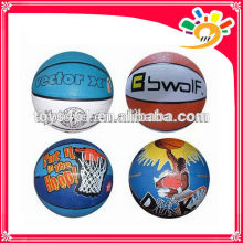 Basket-ball coloré / ont une taille différente